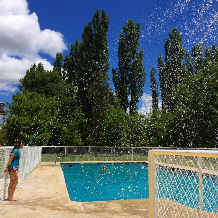 Camping & Hospedaje Rio Laja El Manzano  ภายนอก รูปภาพ